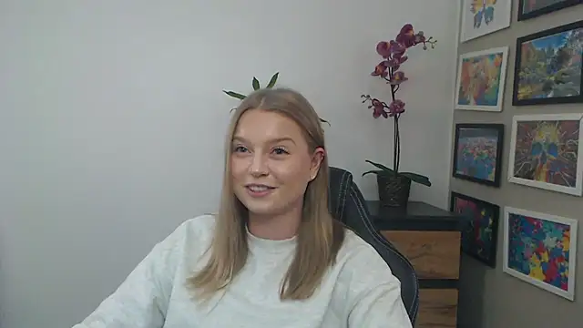 Mysteryerica's cam snapshot