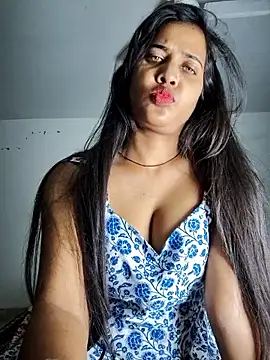 cute_radhikaa's cam snapshot