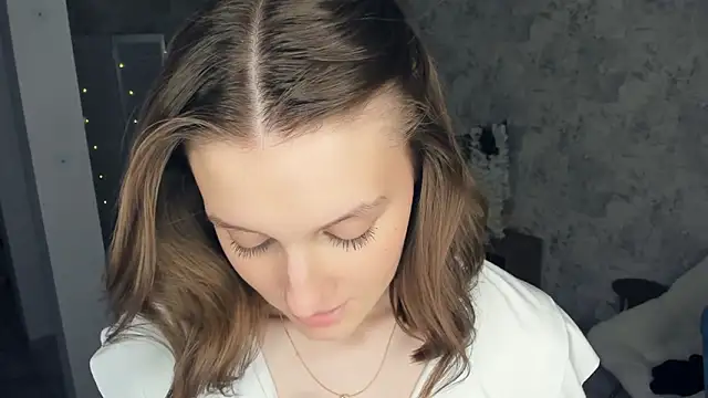 LianneBynon's cam snapshot