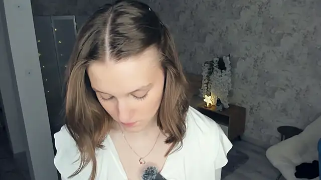 LianneBynon's cam snapshot