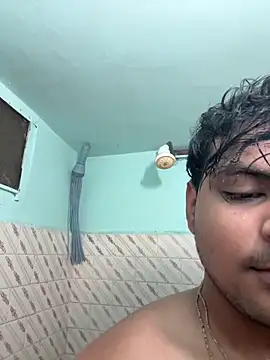 Kira_1413 live sex cam