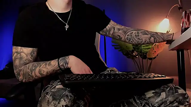 uptomatty live sex cam