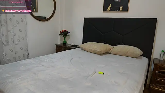 adellle live sex cam