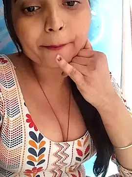 Hot-Pooja25's cam snapshot