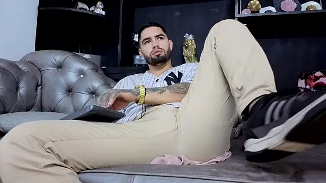 matteosantos live sex cam