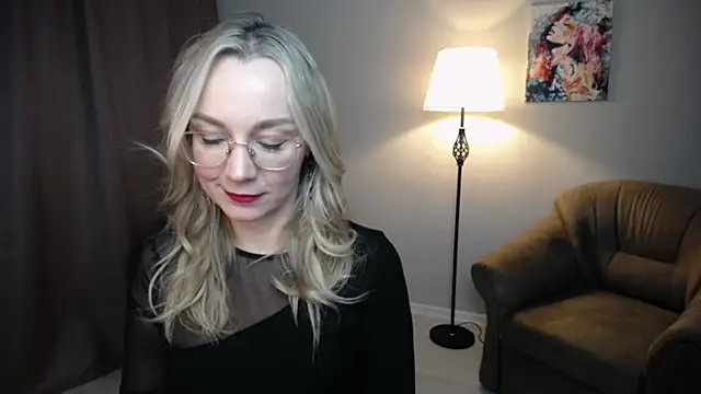 Ava_Elior's cam snapshot