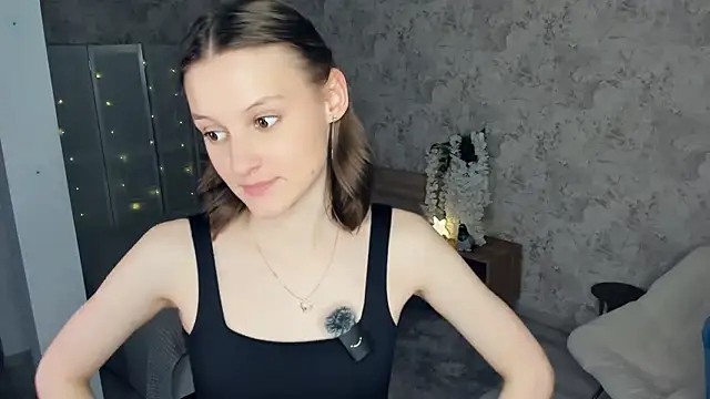 LianneBynon's cam snapshot