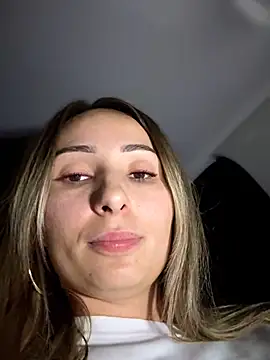 Wonder_Kari's cam snapshot