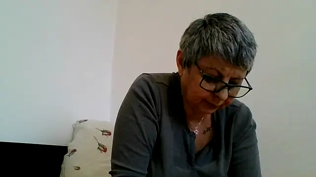 roseblak42 live sex cam