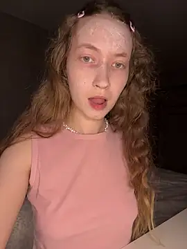 Holy_Poly's cam snapshot