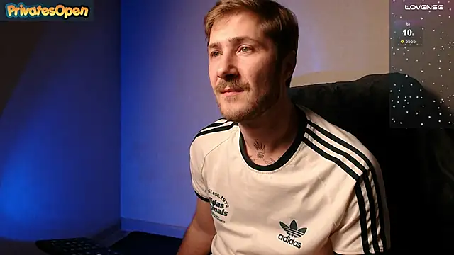 Mr_At_'s cam snapshot