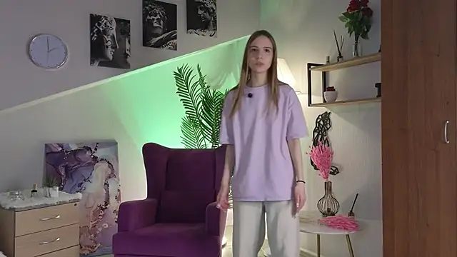 FranciscaGaring's cam snapshot