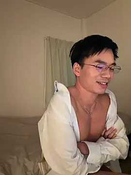 BronzeThickLiam live sex cam