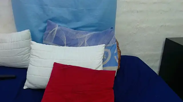 DaisyGirlxx's cam snapshot