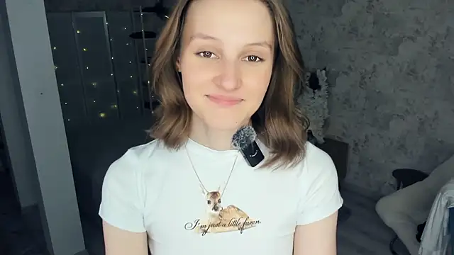 LianneBynon's cam snapshot