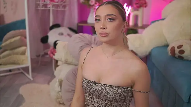 NadyaBlue's cam snapshot