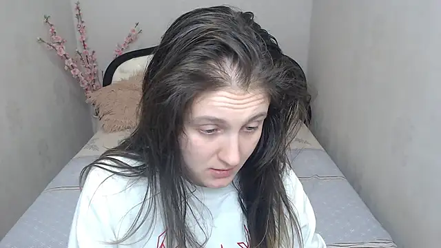 Holliy_Cooper's cam snapshot