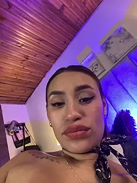 juliana-mancini's cam snapshot