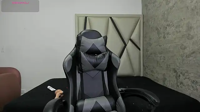 AyshelDoll1's cam snapshot