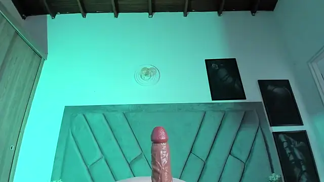 nataliee_foster's cam snapshot