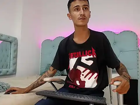 jullian_ricciI's cam snapshot