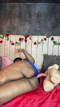 AranzalatinBlaks1's cam snapshot