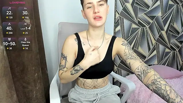 GildedSin's cam snapshot