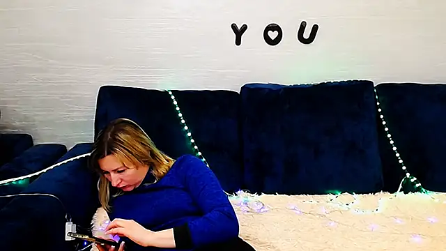 Incredible_Ariela's cam snapshot