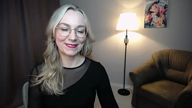 Ava_Elior's cam snapshot