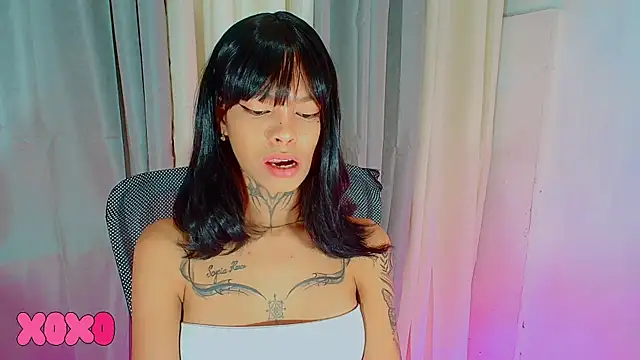 DoriDelux20 live sex cam