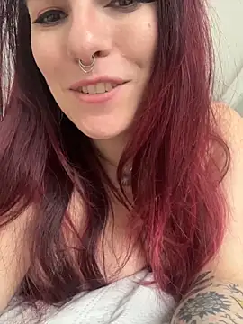 LunaMoongirl live sex cam