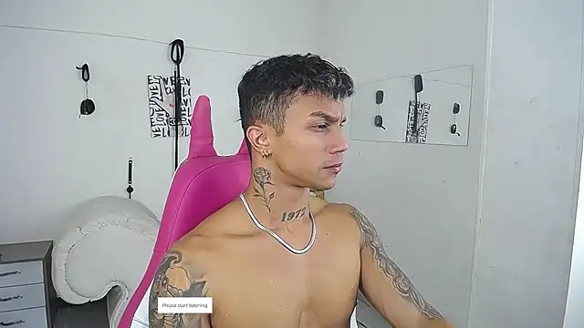 Leonard_Price live sex cam