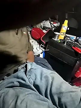 FloppyPickle4u's cam snapshot