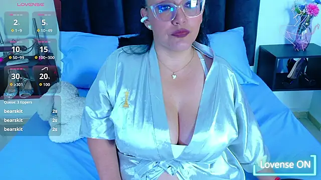 Scarlet_Ray_'s cam snapshot