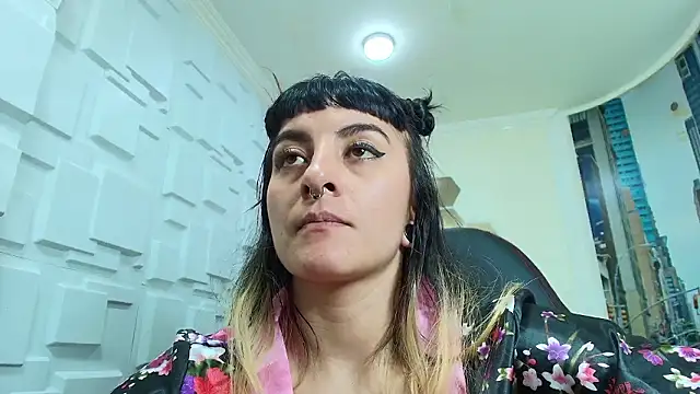 Naughty_Kittenm's cam snapshot