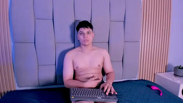 Kandyfrees_ live sex cam