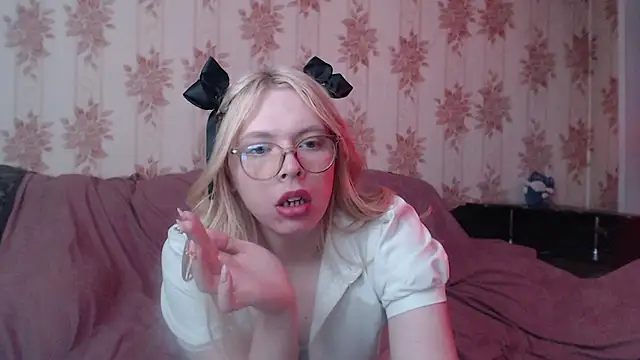 Cutie_Bambi live sex cam