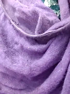 Ruhi_07's cam snapshot