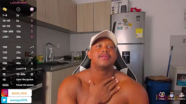 Aaron_ST live sex cam