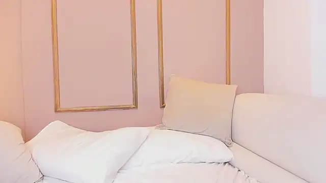 LisaLain's cam snapshot