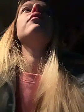 HarrietDart's cam snapshot