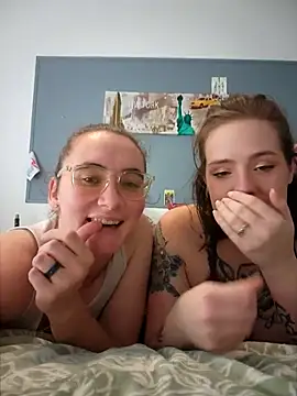 AndHerXO's cam snapshot