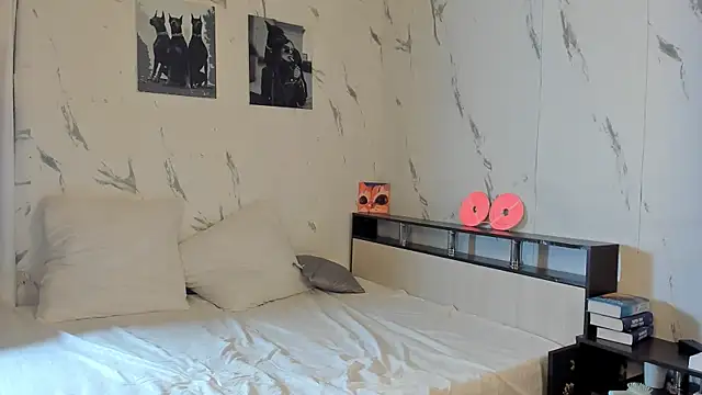 SophieRayne live sex cam