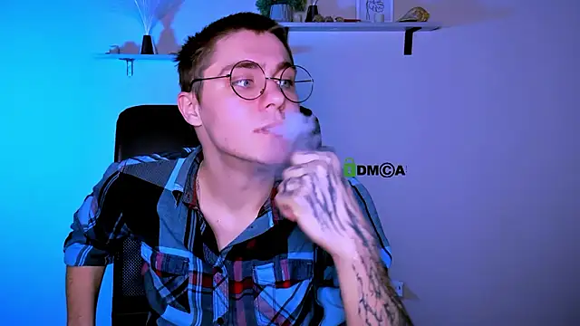 thomas_crow_'s cam snapshot