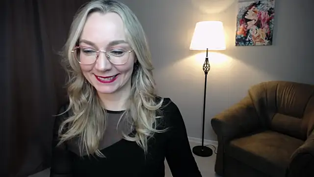 Ava_Elior's cam snapshot