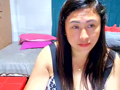 Ugly-Filipina live sex cam