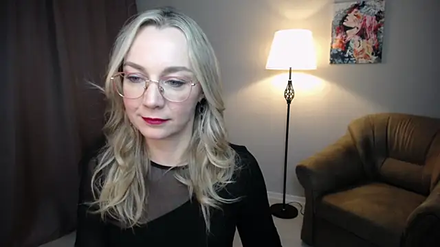 Ava_Elior's cam snapshot