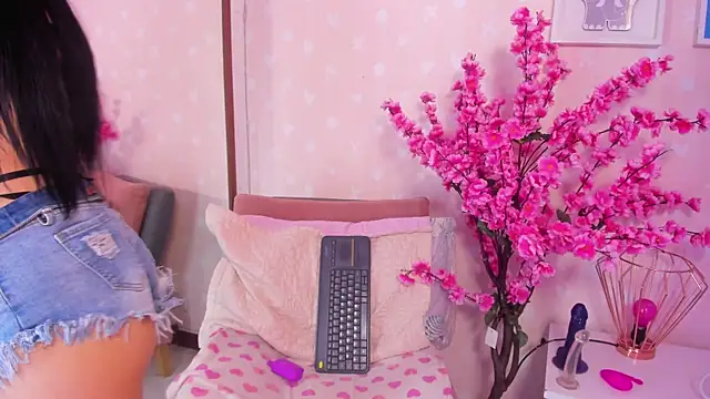 Ashley_Blum_'s cam snapshot