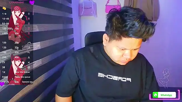 Kiah_Wyatt live sex cam