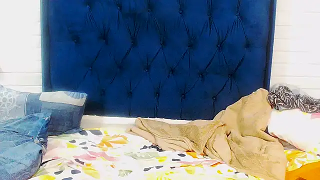 DarkCherryx's cam snapshot